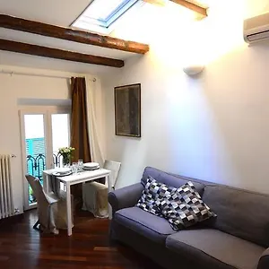 https://appartamento-dei-sassetti.hotelitalianriviera.com