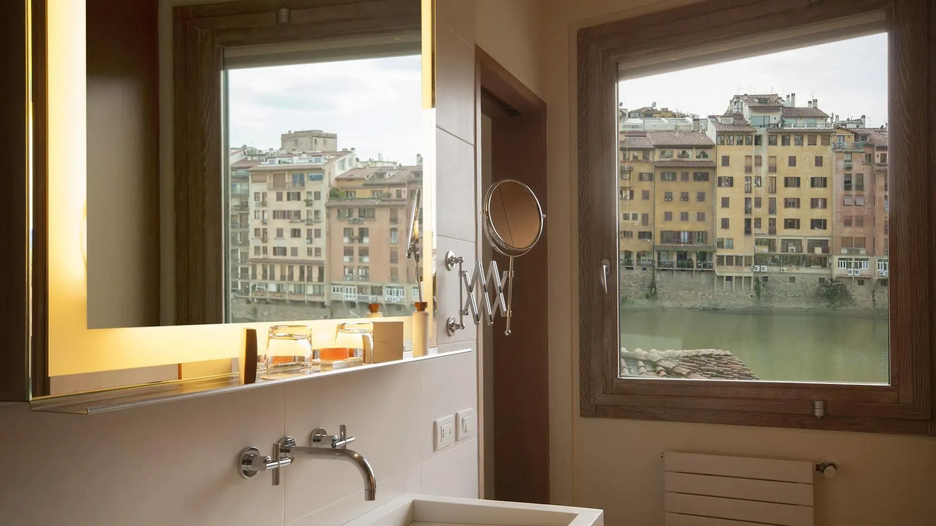 Hotel Continentale - Lungarno Collection Florencja