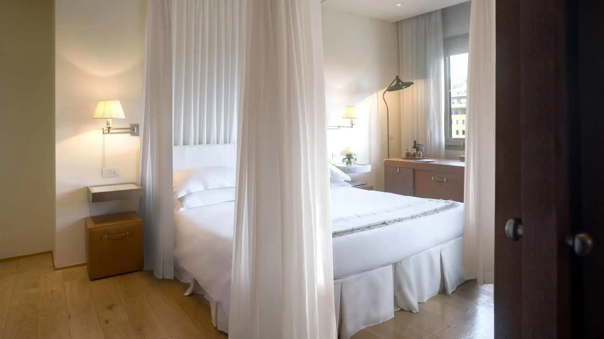 Hotel Continentale - Lungarno Collection Florence
