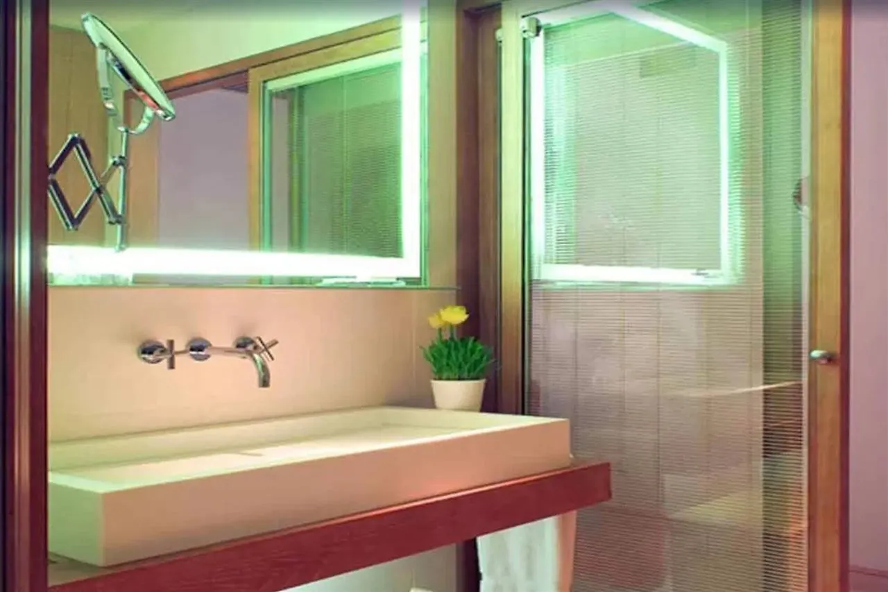 Hotel Continentale - Lungarno Collection Florence